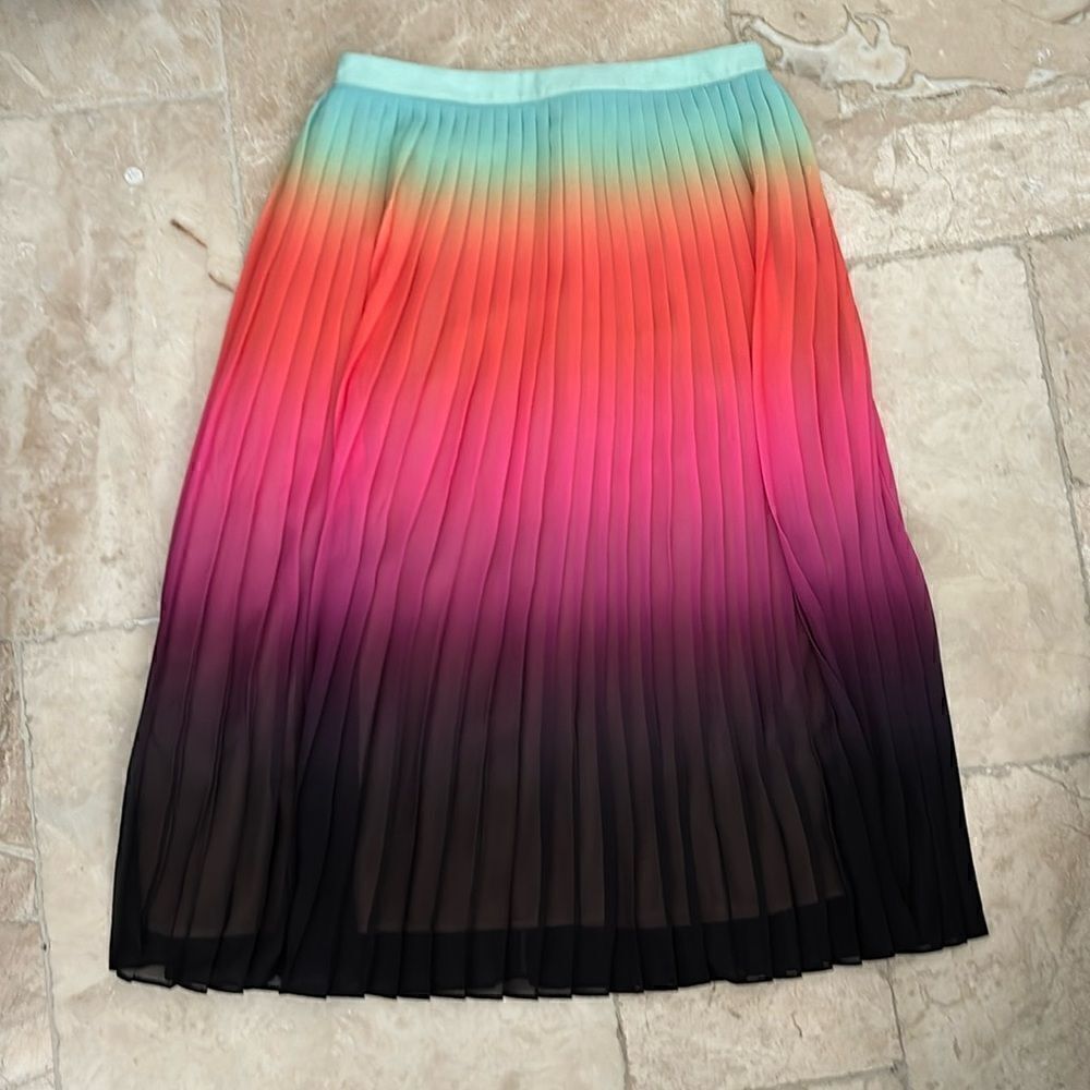 Trina Turk rainbow shine pleated skirt - size 0. New with tags.